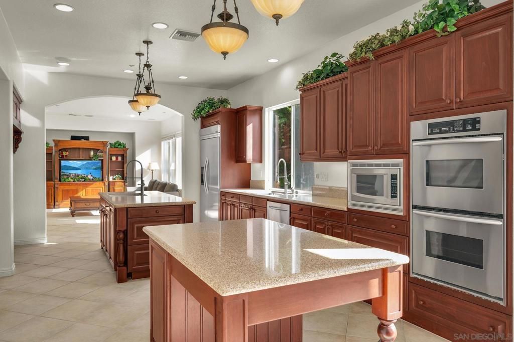Image 9 of property listing at 15364 Palomino Mesa, San Diego, CA 92127