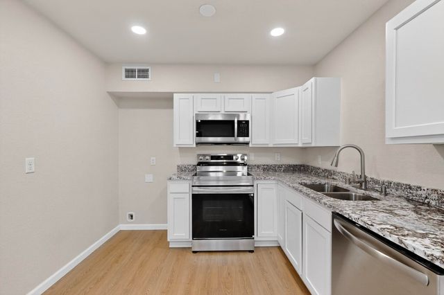 5001 Douglas Macarthur Road NE, Albuquerque, NM 87110