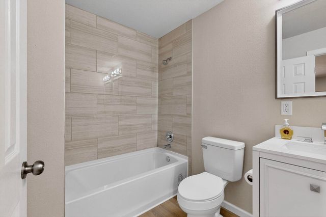 5001 Douglas Macarthur Road NE, Albuquerque, NM 87110