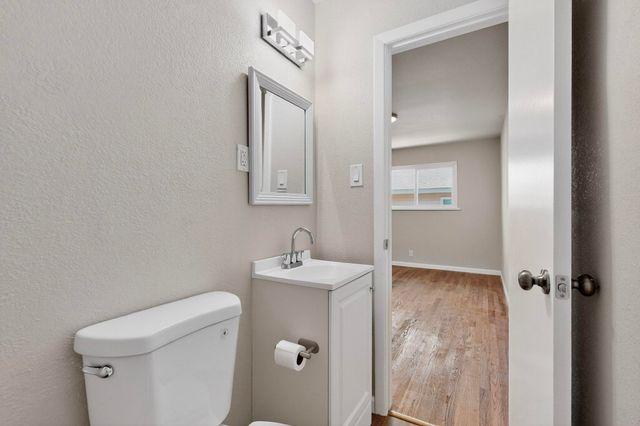 5001 Douglas Macarthur Road NE, Albuquerque, NM 87110