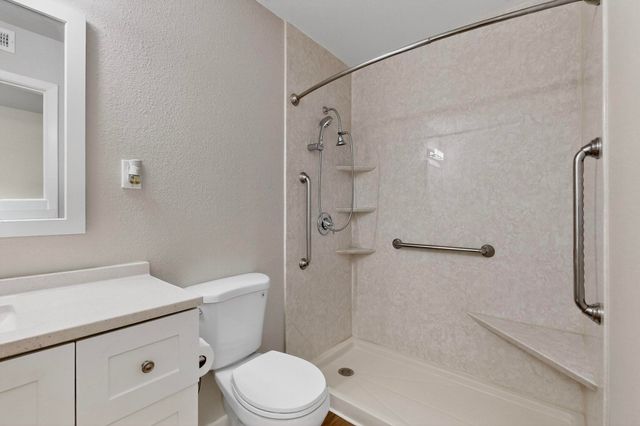 5001 Douglas Macarthur Road NE, Albuquerque, NM 87110