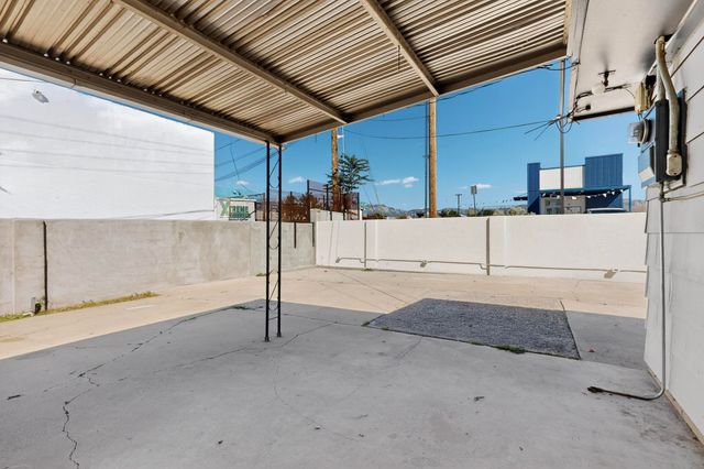 5001 Douglas Macarthur Road NE, Albuquerque, NM 87110