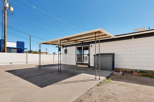 5001 Douglas Macarthur Road NE, Albuquerque, NM 87110