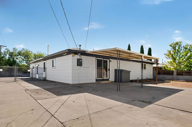 5001 Douglas Macarthur Road NE, Albuquerque, NM 87110