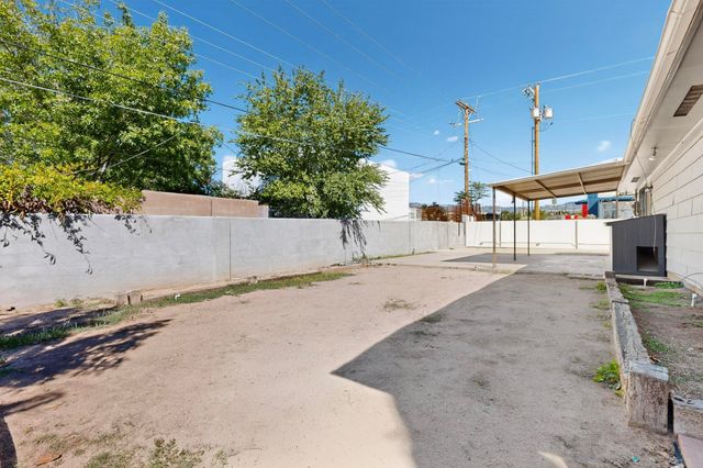 5001 Douglas Macarthur Road NE, Albuquerque, NM 87110