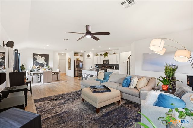 304 Sonterra Drive, San Marcos, TX 78666