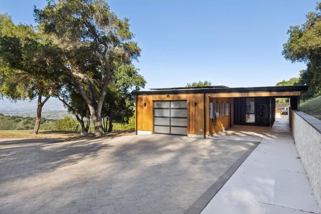 19751 Hicks Road, Los Gatos, CA 95032