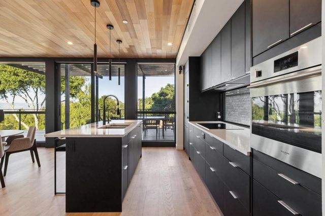 19751 Hicks Road, Los Gatos, CA 95032