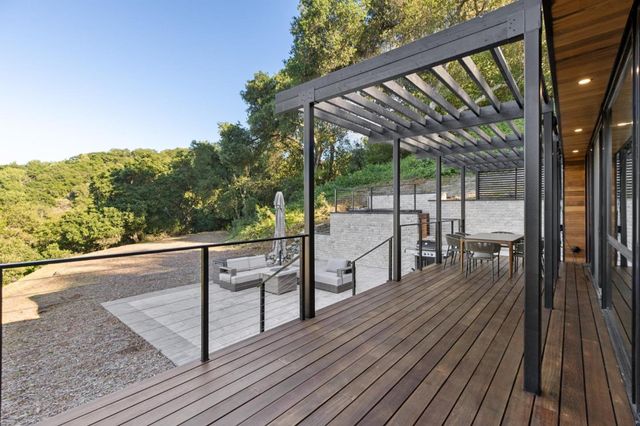 19751 Hicks Road, Los Gatos, CA 95032