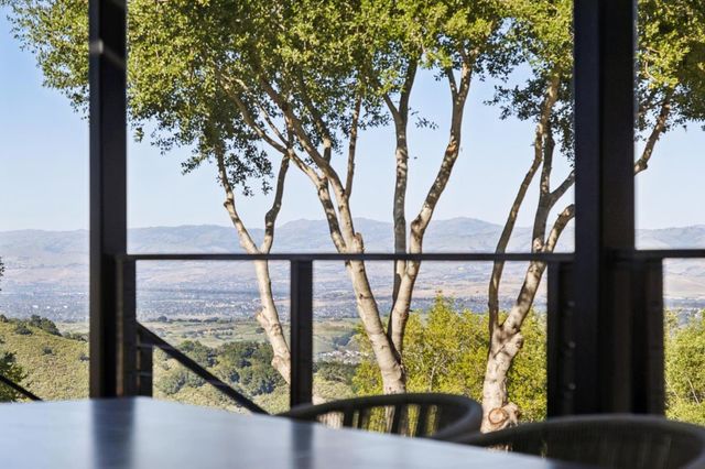 19751 Hicks Road, Los Gatos, CA 95032