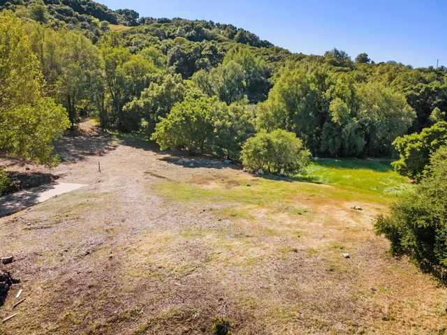 19751 Hicks Road, Los Gatos, CA 95032