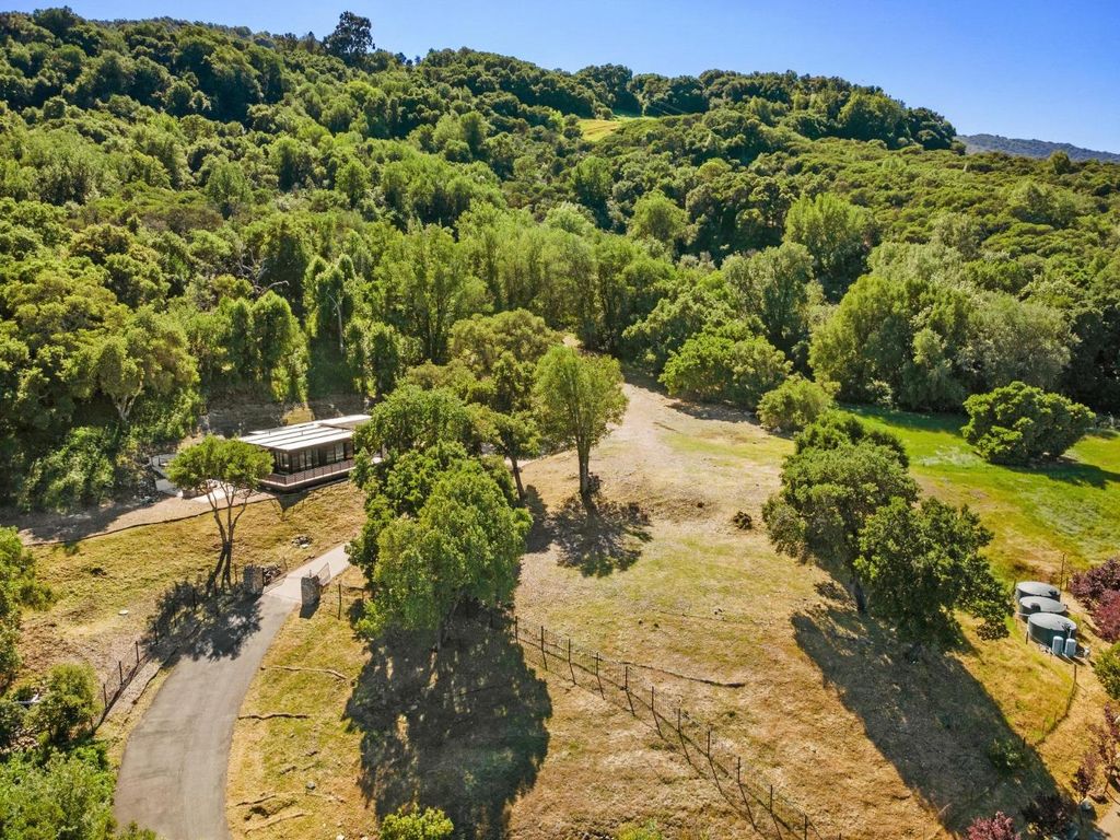 19751 Hicks Road, Los Gatos, CA 95032