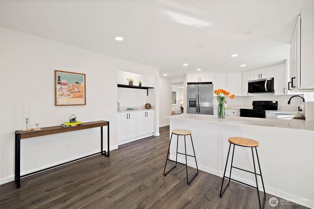 19309 127th Avenue NE, Bothell, WA 98011