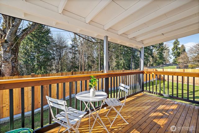 19309 127th Avenue NE, Bothell, WA 98011