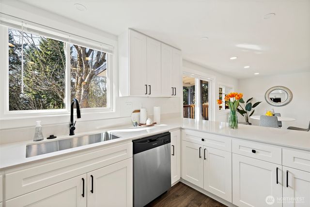 19309 127th Avenue NE, Bothell, WA 98011