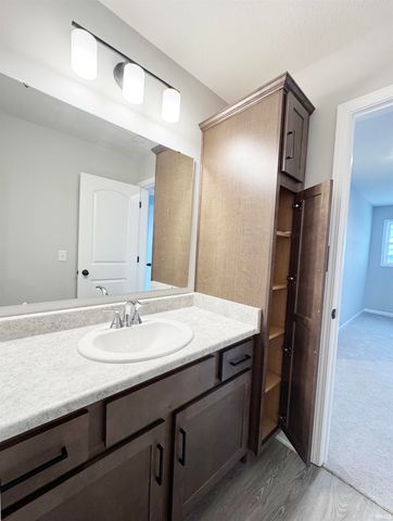 5207 Mountain Sky Cove, Fort Wayne, IN 46818