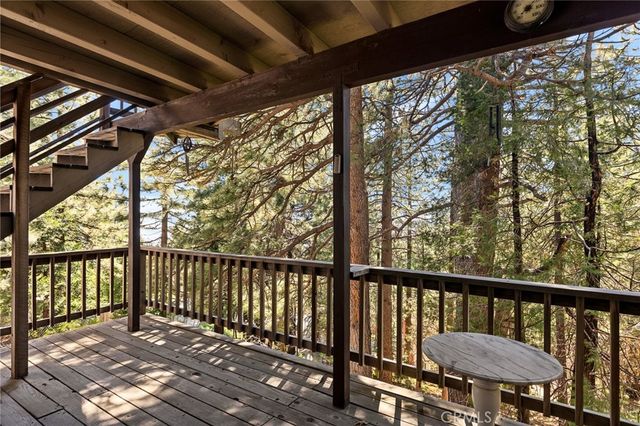 31071 Mountain Oak, Running Springs, CA 92382