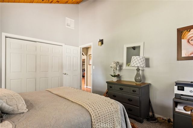 31071 Mountain Oak, Running Springs, CA 92382
