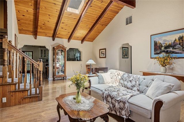 31071 Mountain Oak, Running Springs, CA 92382