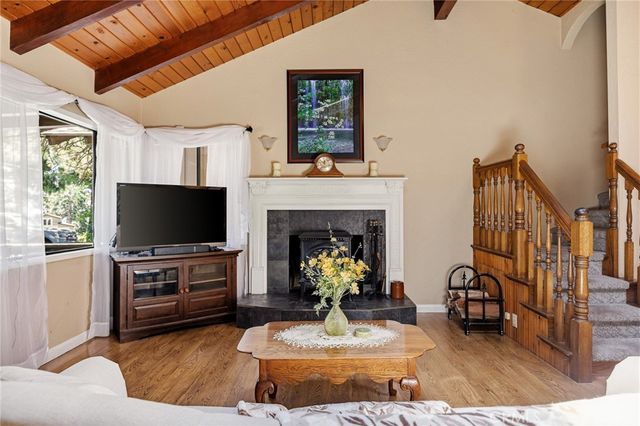 31071 Mountain Oak, Running Springs, CA 92382