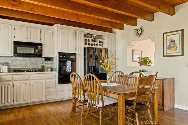 31071 Mountain Oak, Running Springs, CA 92382
