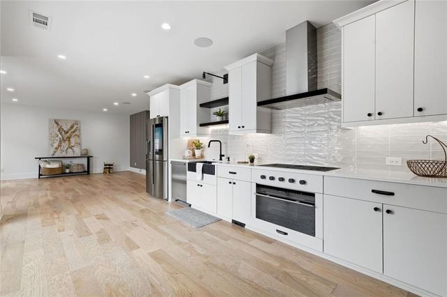 6725 Halcyon Way, Alpharetta, GA 30005