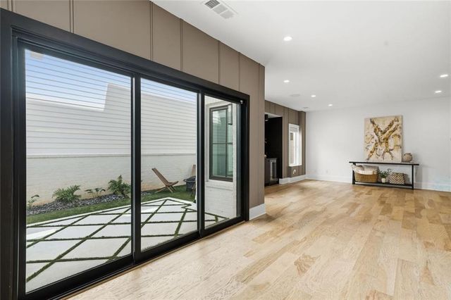 6725 Halcyon Way, Alpharetta, GA 30005