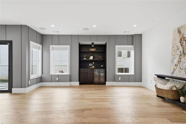 6725 Halcyon Way, Alpharetta, GA 30005