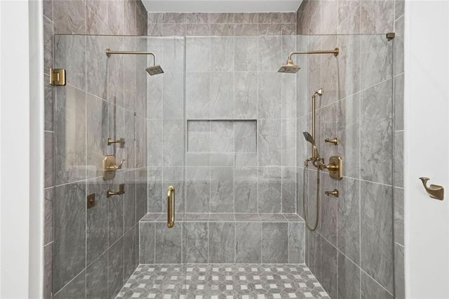 6725 Halcyon Way, Alpharetta, GA 30005