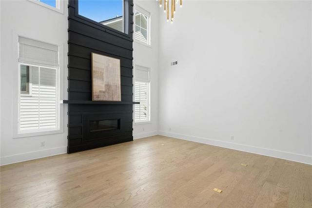 6725 Halcyon Way, Alpharetta, GA 30005