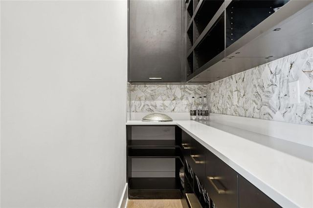6725 Halcyon Way, Alpharetta, GA 30005