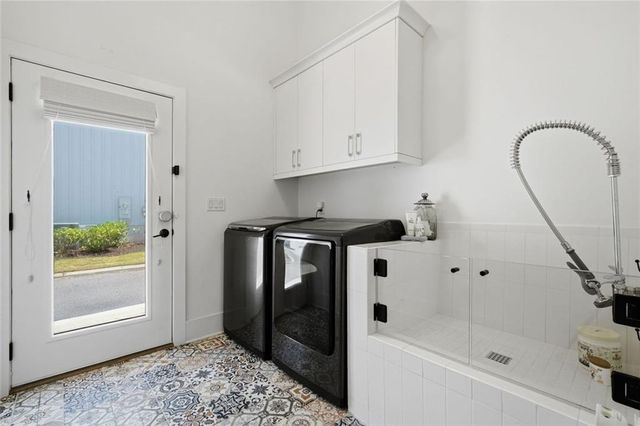 6725 Halcyon Way, Alpharetta, GA 30005
