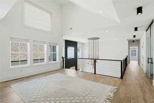 6725 Halcyon Way, Alpharetta, GA 30005