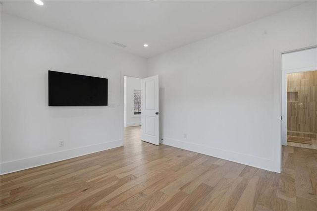 6725 Halcyon Way, Alpharetta, GA 30005