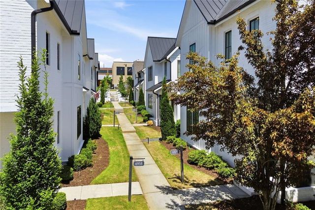 6725 Halcyon Way, Alpharetta, GA 30005
