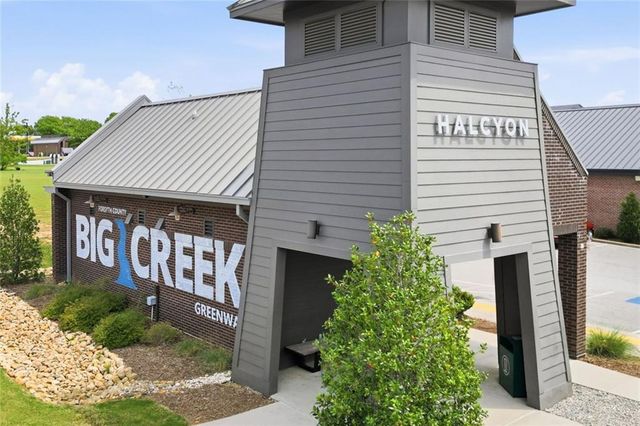 6725 Halcyon Way, Alpharetta, GA 30005