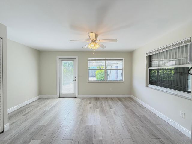528 N J Street, Lake Worth Beach, FL 33460