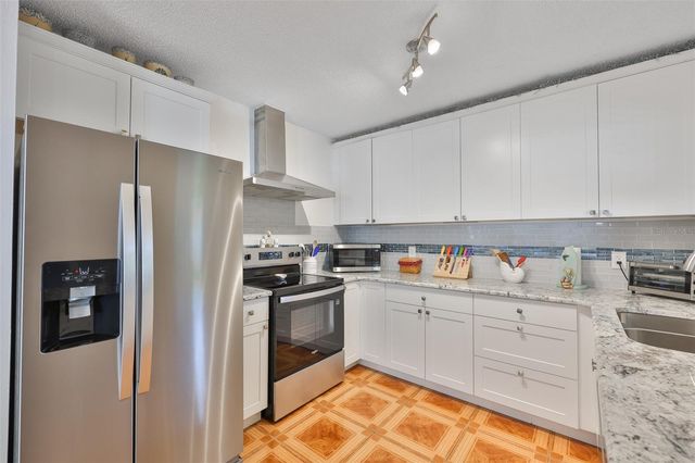 1706 FLAMINGO LANE, Sun City Center, FL 33573