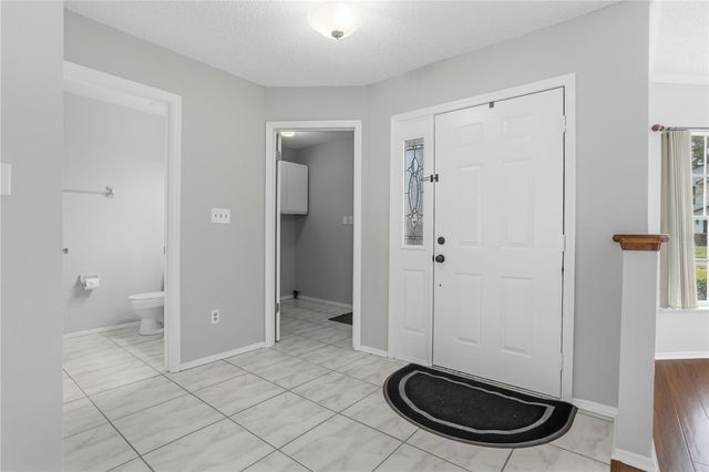 353 LAKEBREEZE CIRCLE, Lake Mary, FL 32746