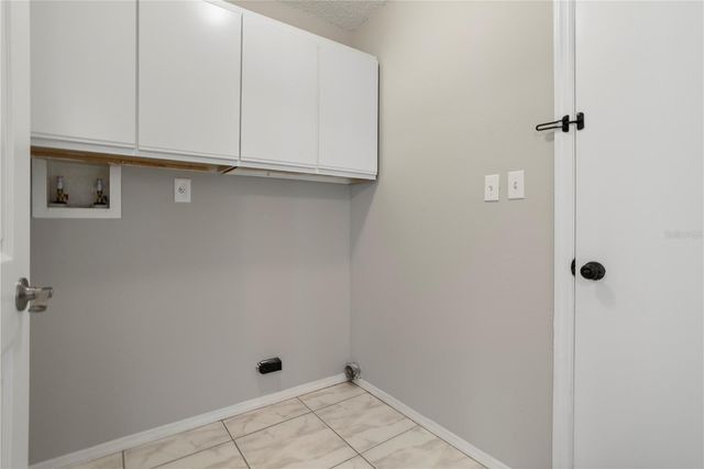 353 LAKEBREEZE CIRCLE, Lake Mary, FL 32746