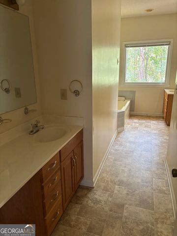 1320 Barnett Ridge, Athens, GA 30605