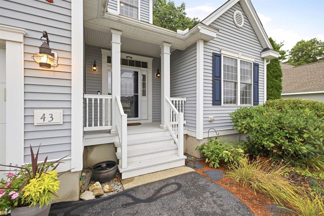 43 Sawgrass Circle, Londonderry, NH 03053