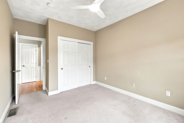 43 Sawgrass Circle, Londonderry, NH 03053