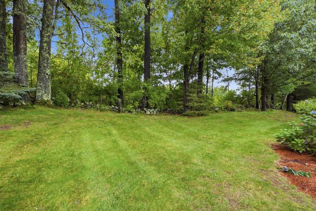 43 Sawgrass Circle, Londonderry, NH 03053