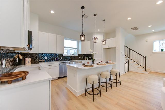 4035 Buck Street, Houston, TX 77020