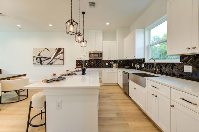 4035 Buck Street, Houston, TX 77020