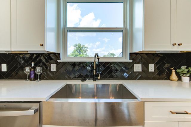 4035 Buck Street, Houston, TX 77020