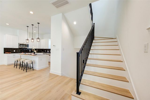 4035 Buck Street, Houston, TX 77020