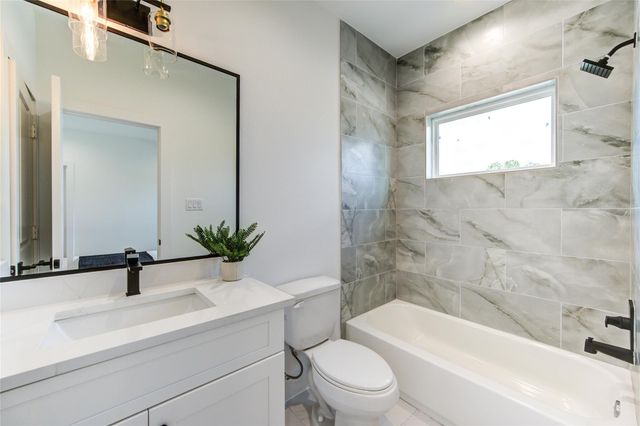 4035 Buck Street, Houston, TX 77020