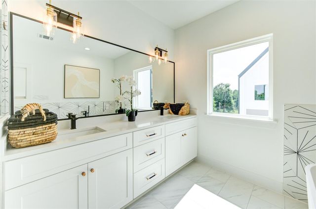 4035 Buck Street, Houston, TX 77020